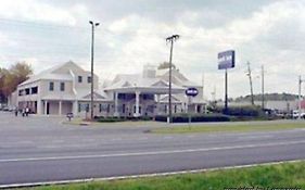 Birmingham Garden Inn And Suites 2*